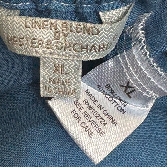 Linen Blend by Hester & Orchard Delicate Floral Pattern On/Off the Shoulder Top - Picture 6 of 6